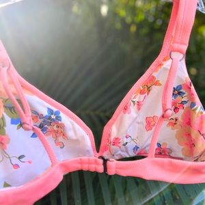 ⭐️ MAAJI 🫧 Bralette Bikini Swim Top